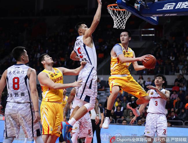 蘇媒:球場文化同曦應(yīng)學(xué)廣東 要培養(yǎng)死忠球迷洗滌設(shè)備